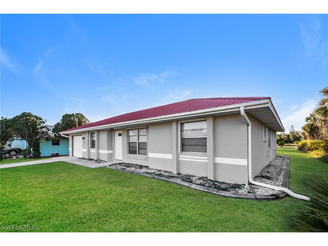 221 Waterside Street Port Charlotte FL 33954 224038075 image1