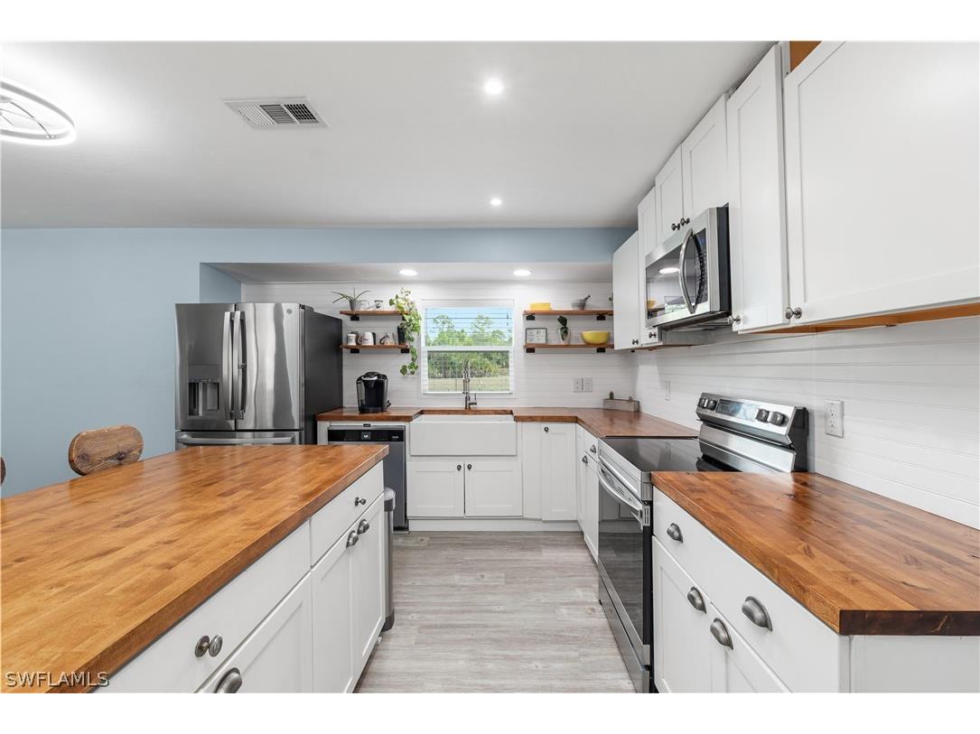 2210 20th Avenue NE Naples FL 34120 226010841 image11