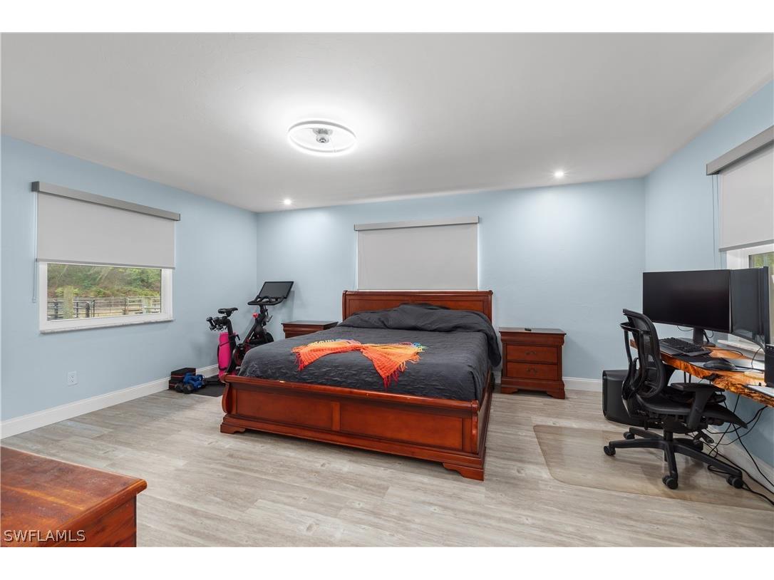 2210 20th Avenue NE Naples FL 34120 226010841 image16