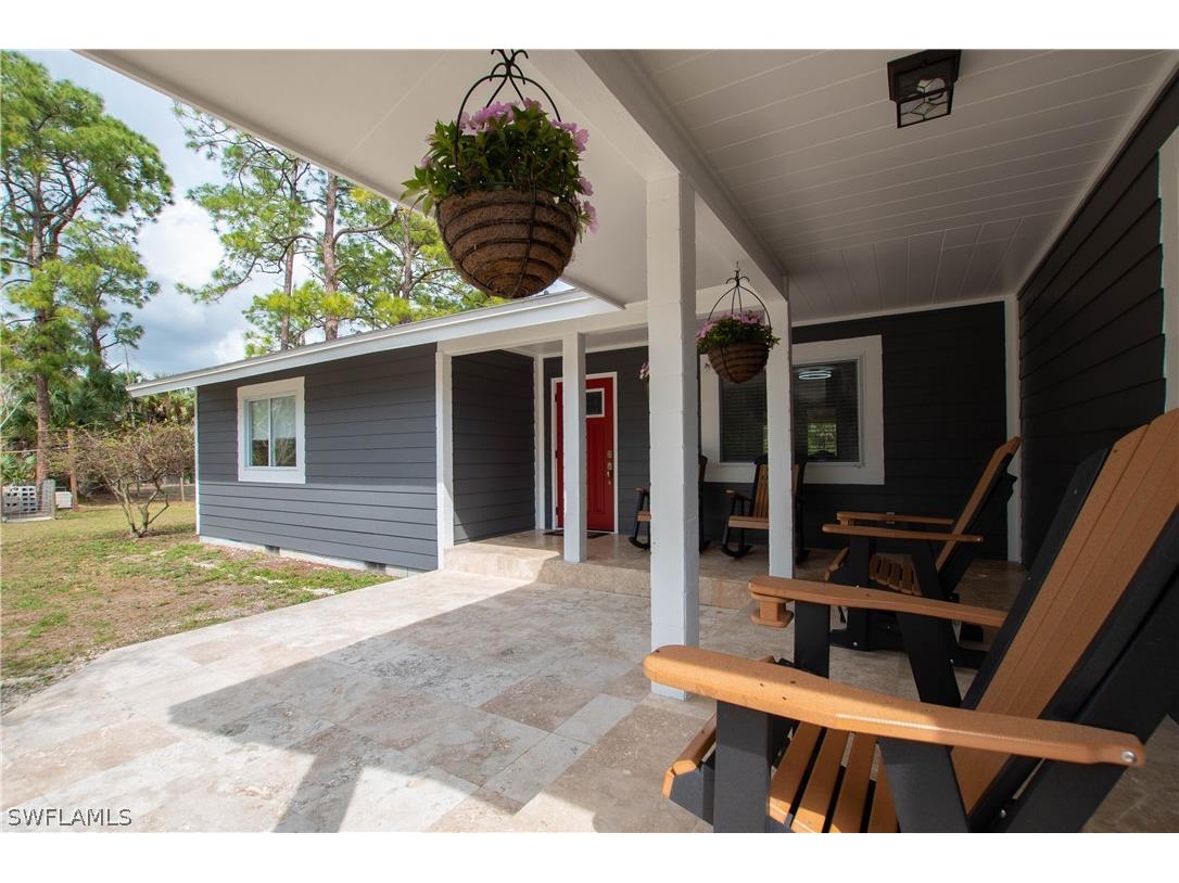 2210 20th Avenue NE Naples FL 34120 226010841 image5