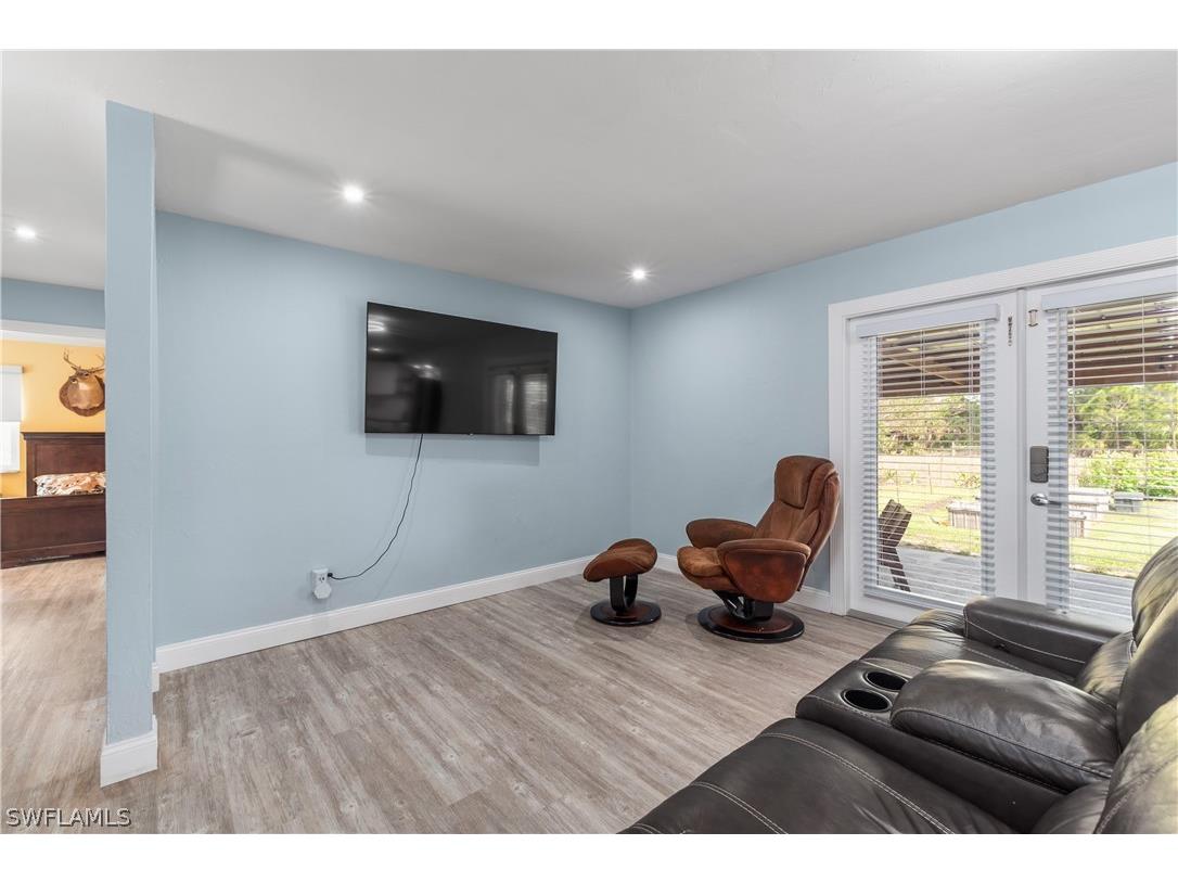 2210 20th Avenue NE Naples FL 34120 226010841 image6