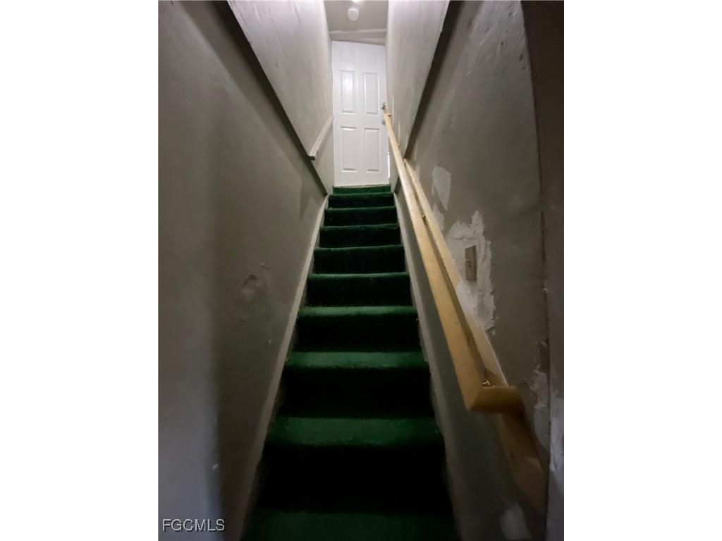 2210 Cantor Lane #B North Fort Myers FL 33917 2025020246 image2