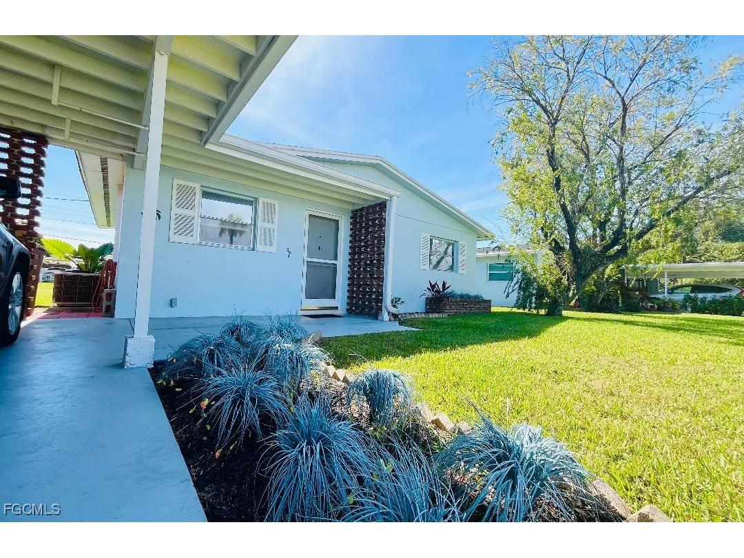 2210 Croton Court Lehigh Acres FL 33936 2025020072 image3