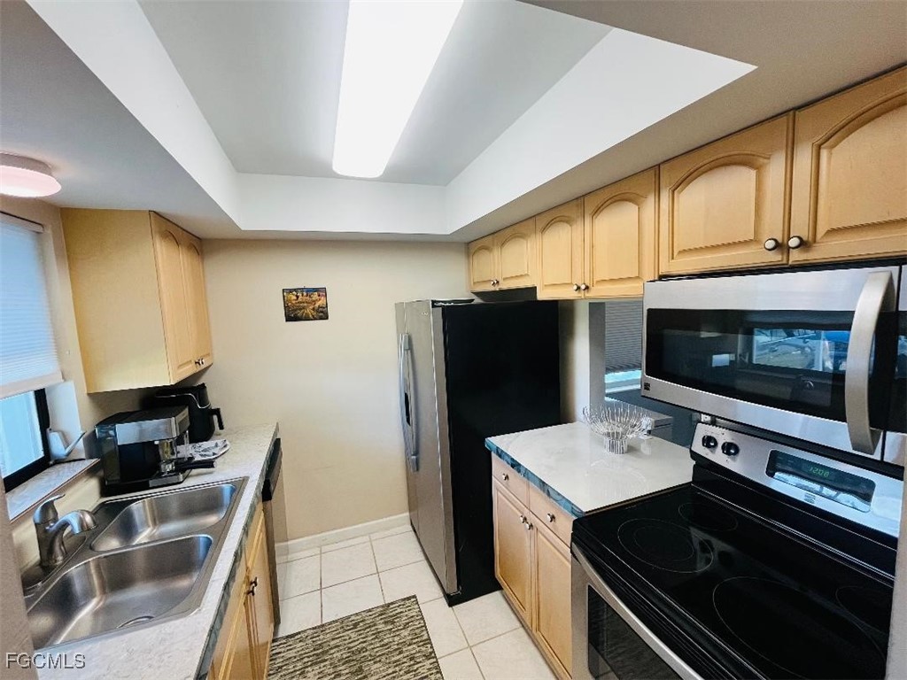 2210 Croton Court Lehigh Acres FL 33936 2025020072 image4