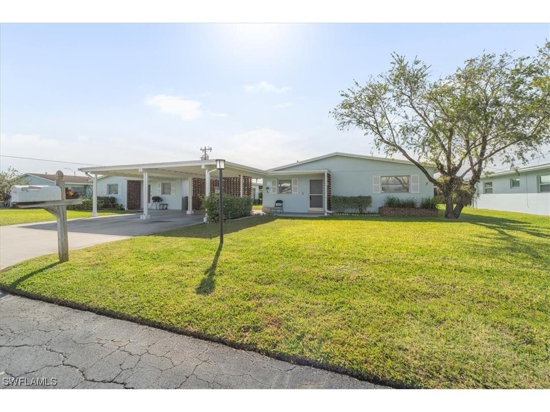 2210 Croton Court Lehigh Acres FL 33936 223089241 image1