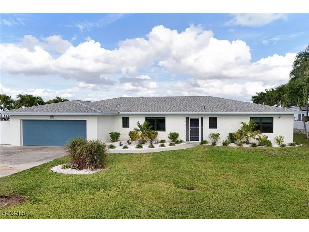 2210 Eighth Avenue Saint James City FL 33956 2026000184 image1