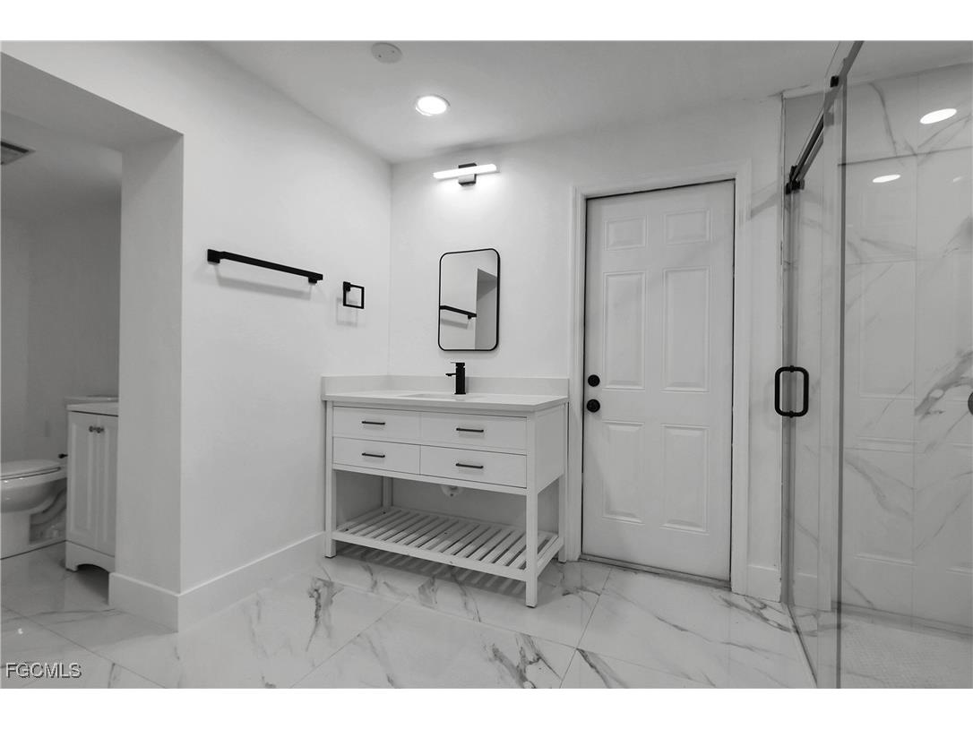 2210 Isle Of Pines Avenue E Fort Myers FL 33905 2025023306 image16