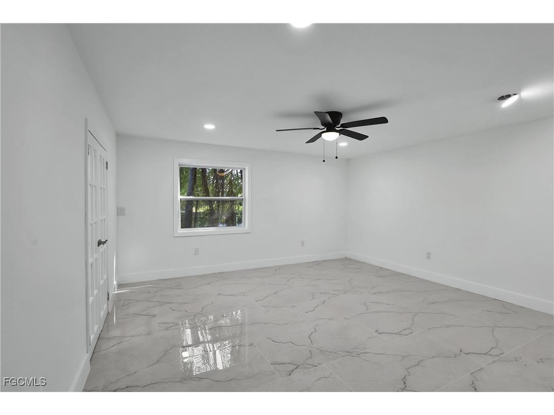 2210 Isle Of Pines Avenue E Fort Myers FL 33905 2025023306 image24
