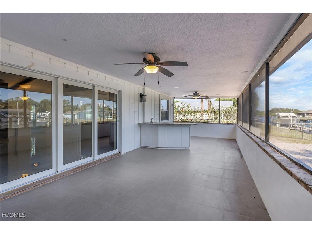 2210 Isle Of Pines Avenue E Fort Myers FL 33905 2025023306 image27