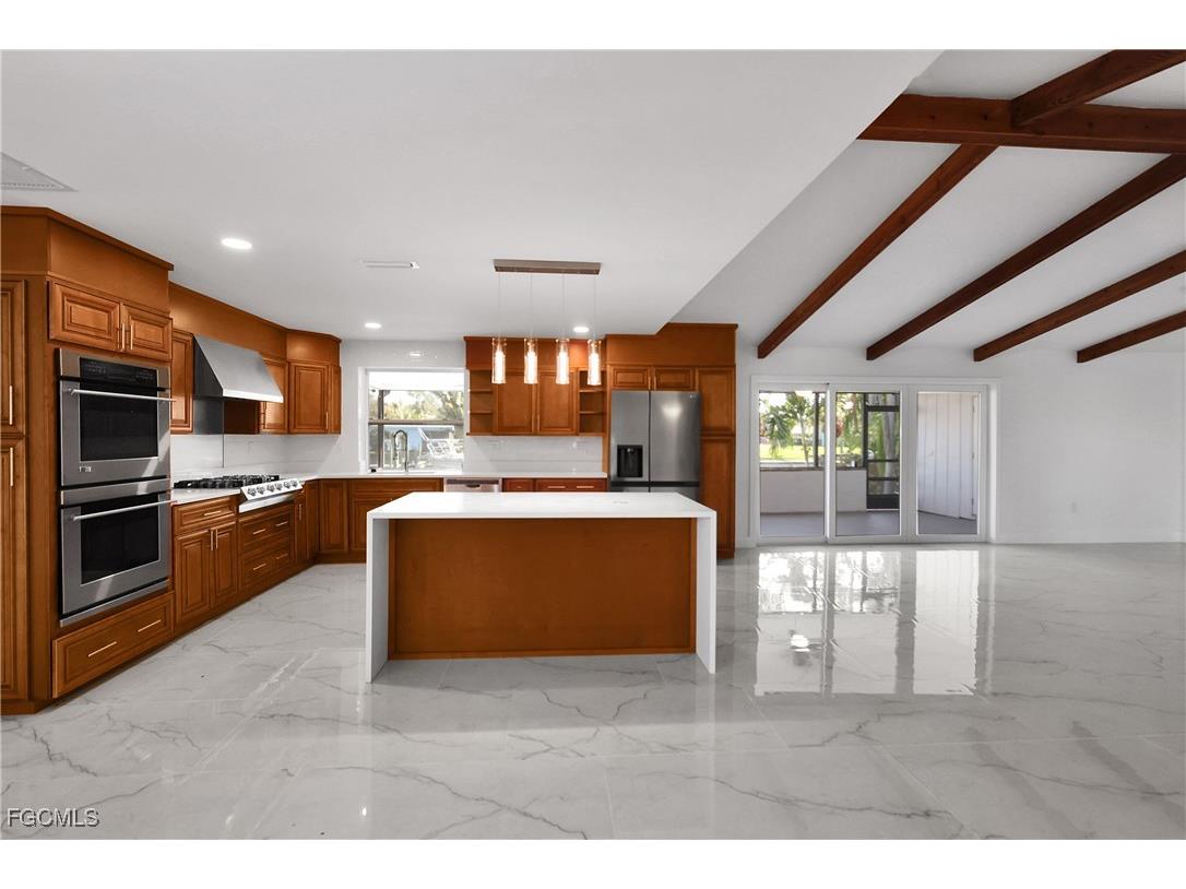 2210 Isle Of Pines Avenue E Fort Myers FL 33905 2025023306 image8