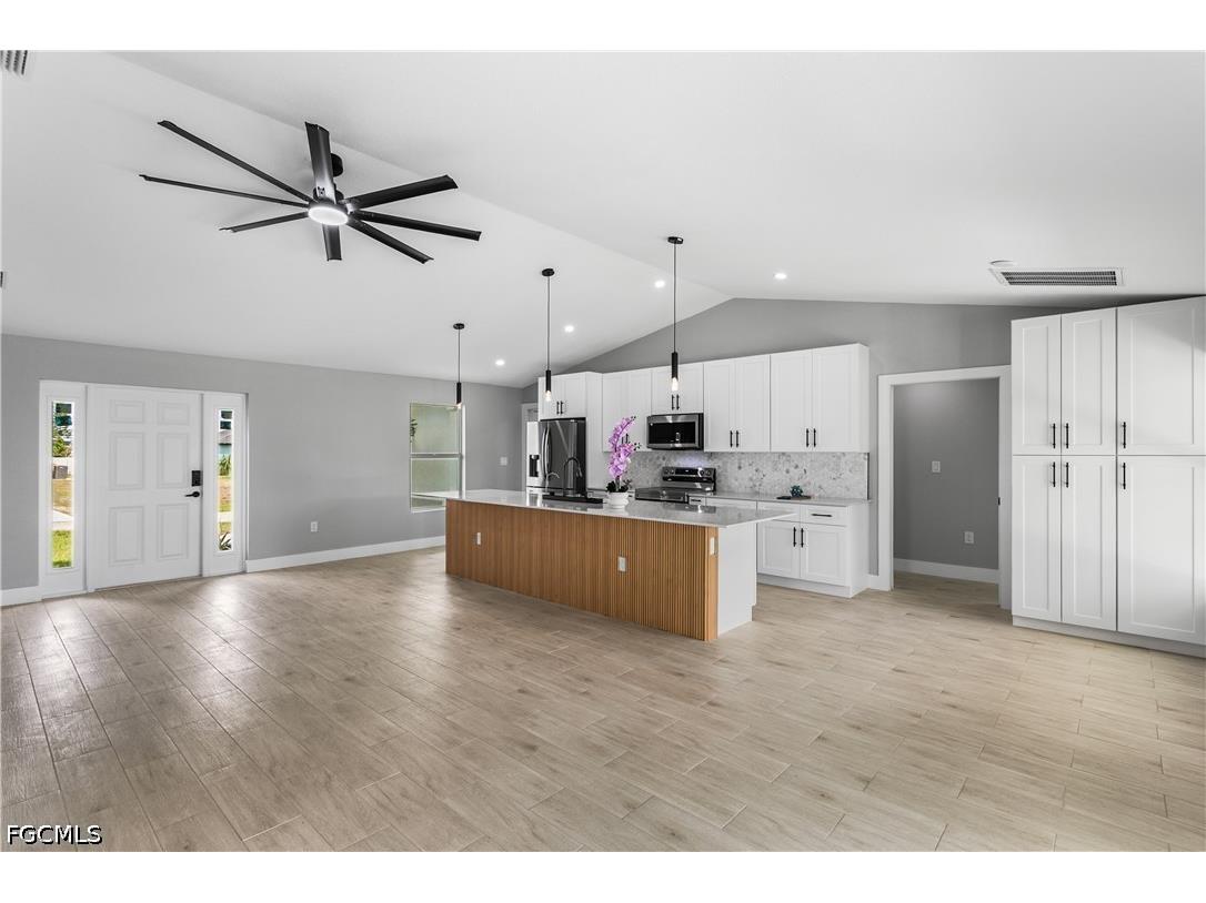 2210 NW 2nd Avenue Cape Coral FL 33993 2026016380 image10