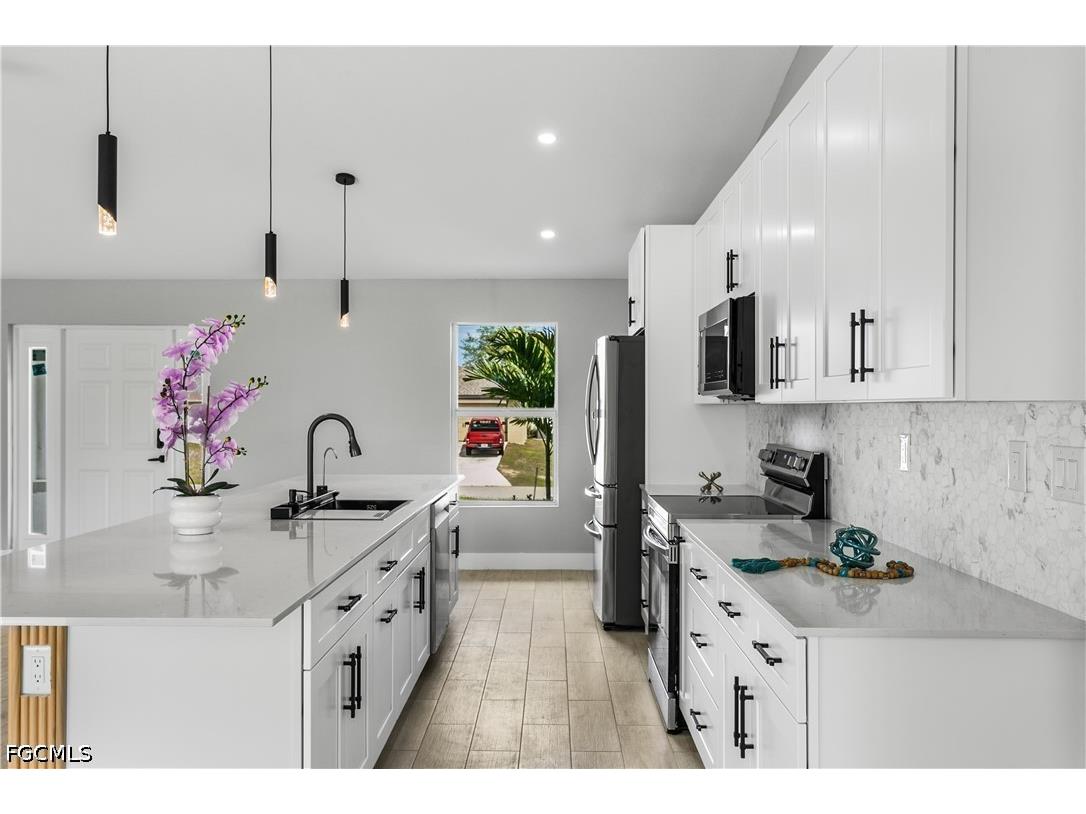 2210 NW 2nd Avenue Cape Coral FL 33993 2026016380 image14