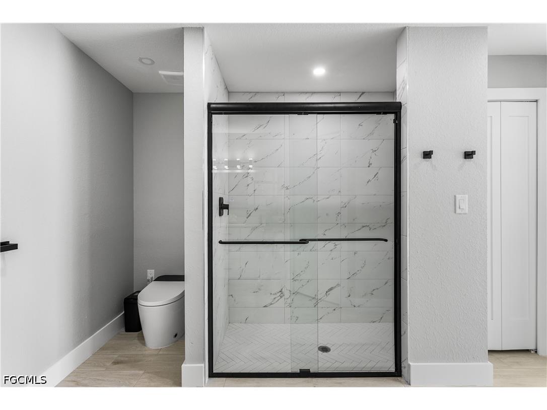 2210 NW 2nd Avenue Cape Coral FL 33993 2026016380 image25