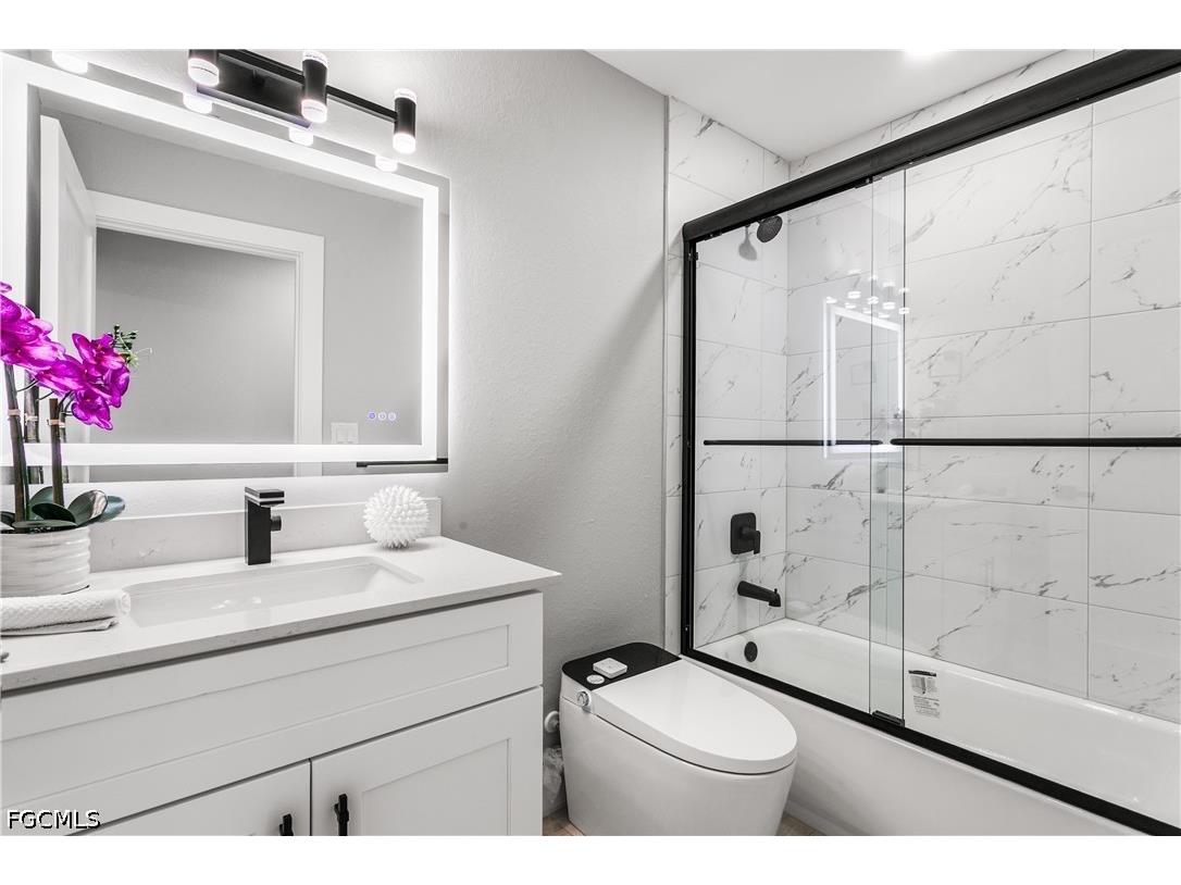 2210 NW 2nd Avenue Cape Coral FL 33993 2026016380 image35