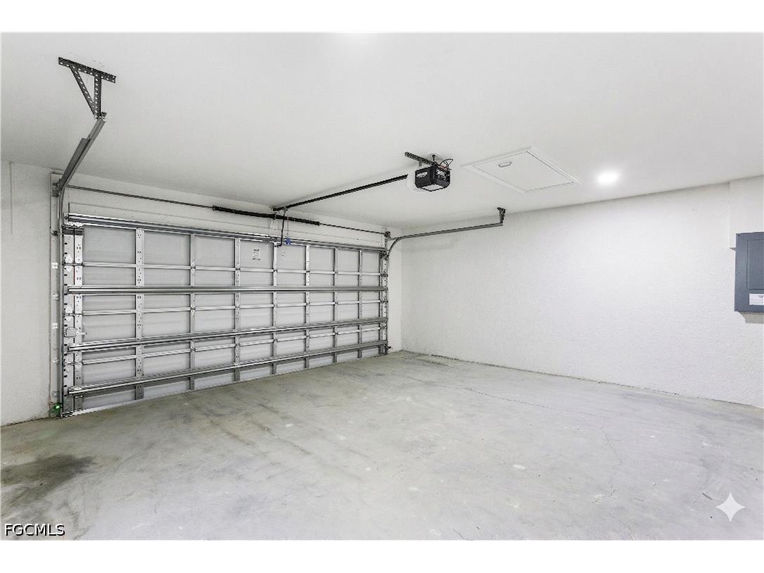 2210 NW 2nd Avenue Cape Coral FL 33993 2026016380 image40