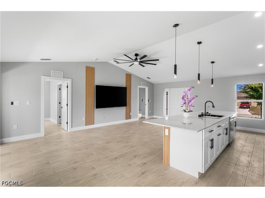 2210 NW 2nd Avenue Cape Coral FL 33993 2026016380 image9