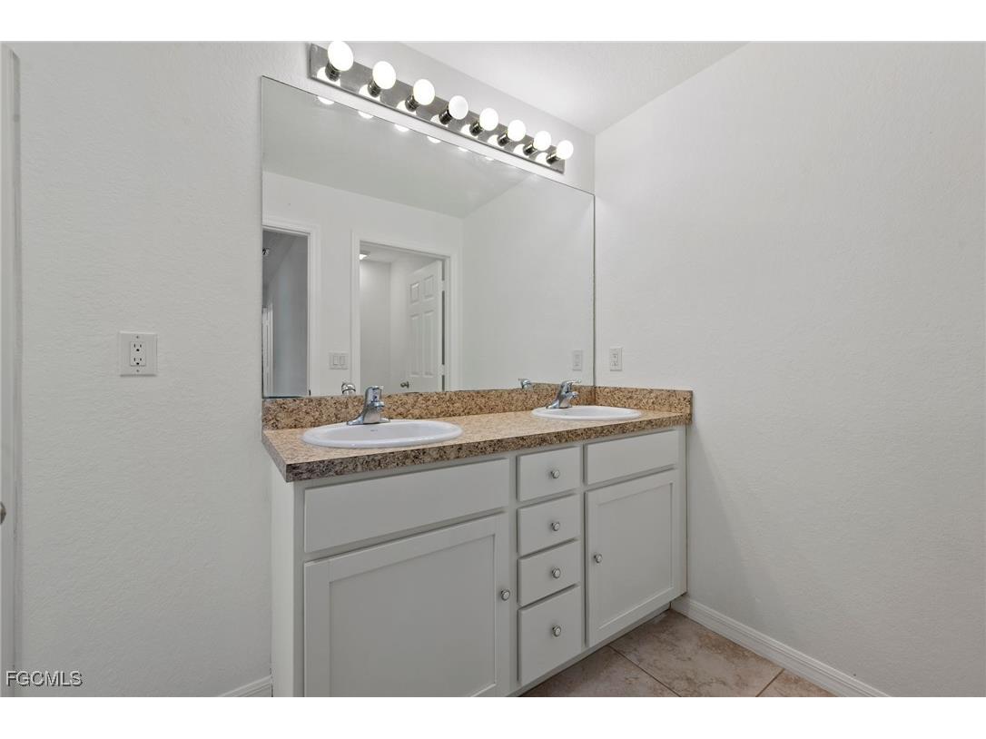 2210 NW 7th Avenue Cape Coral FL 33993 2025007256 image9