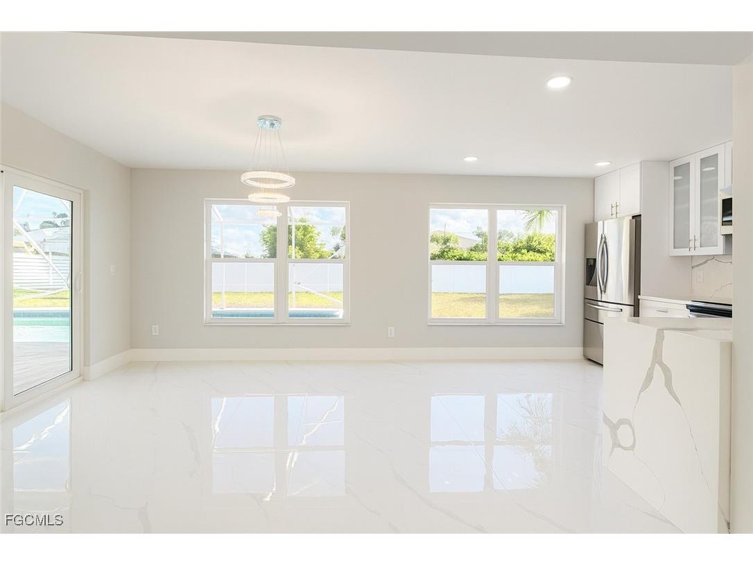 2210 SE 27th Terrace Cape Coral FL 33904 2025023435 image21