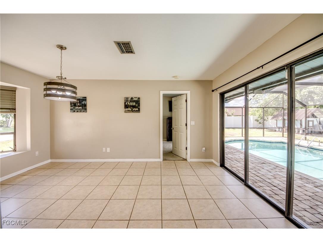 2210 SE 8th Terrace Cape Coral FL 33990 2025012902 image17