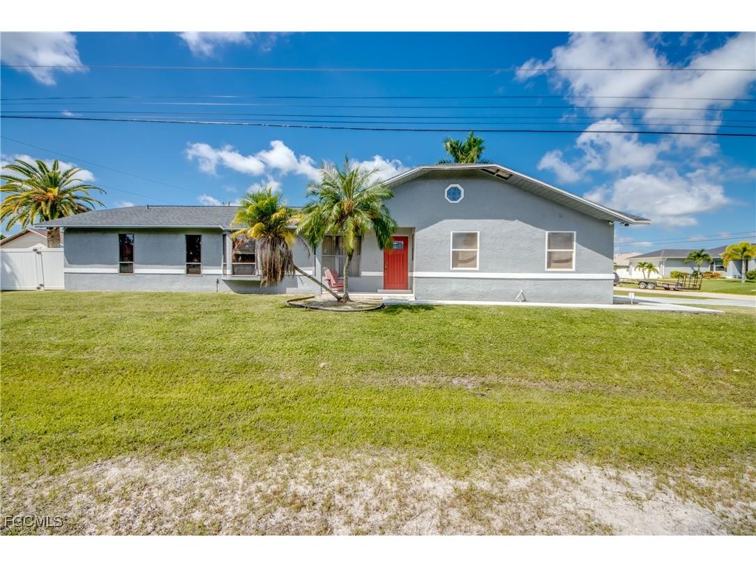 2210 SE 8th Terrace Cape Coral FL 33990 2025012902 image2