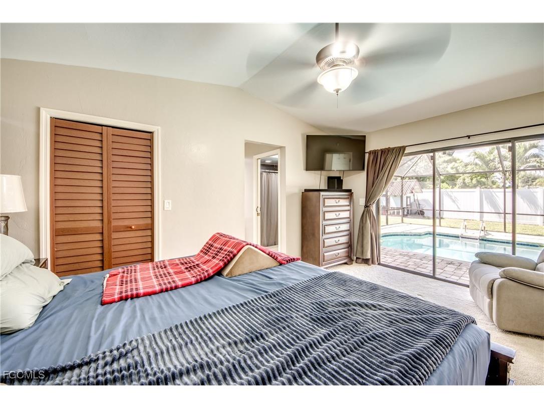 2210 SE 8th Terrace Cape Coral FL 33990 2025012902 image22