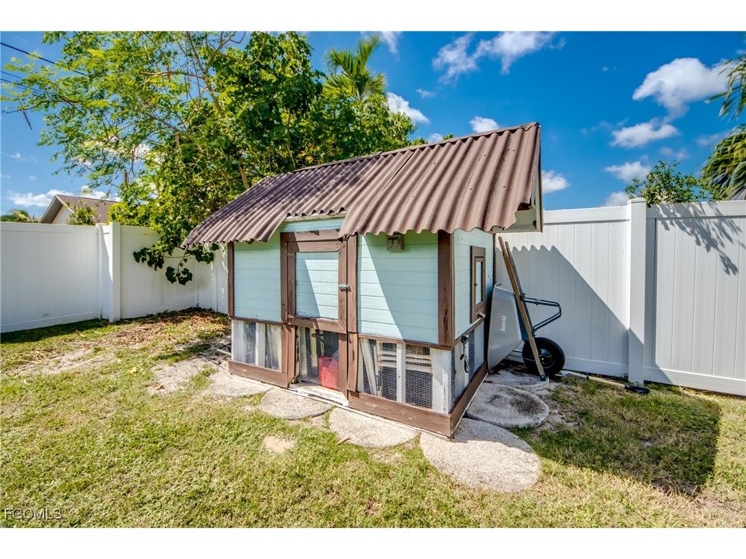 2210 SE 8th Terrace Cape Coral FL 33990 2025012902 image46