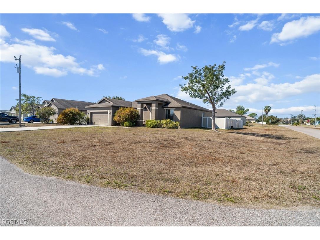 2210 SW 19th Avenue Cape Coral FL 33991 2026007029 image19