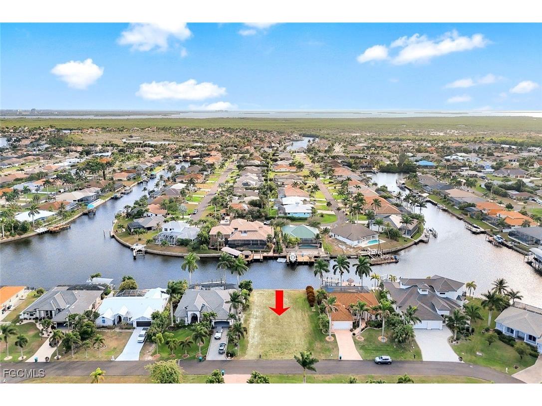 2210 SW 52nd Lane Cape Coral FL 33914 2025023365 image1