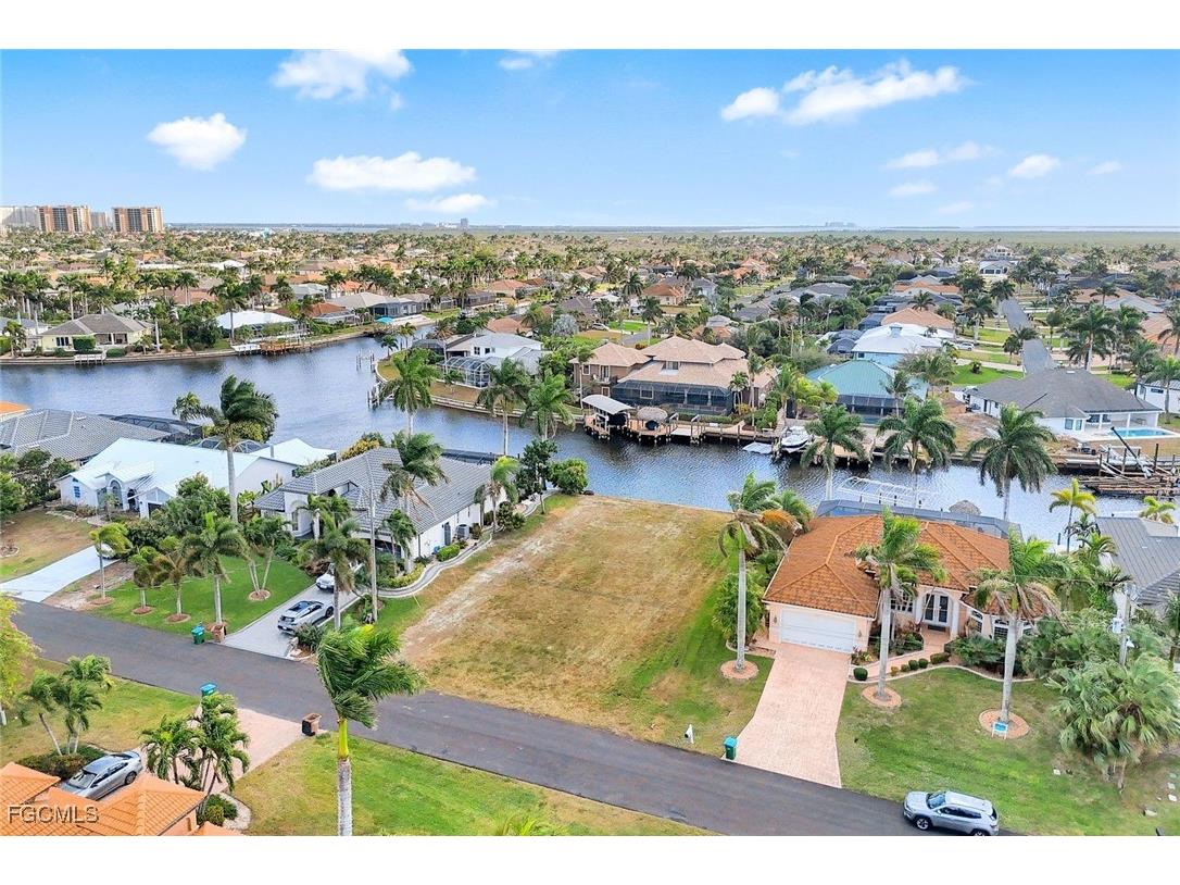 2210 SW 52nd Lane Cape Coral FL 33914 2025023365 image8