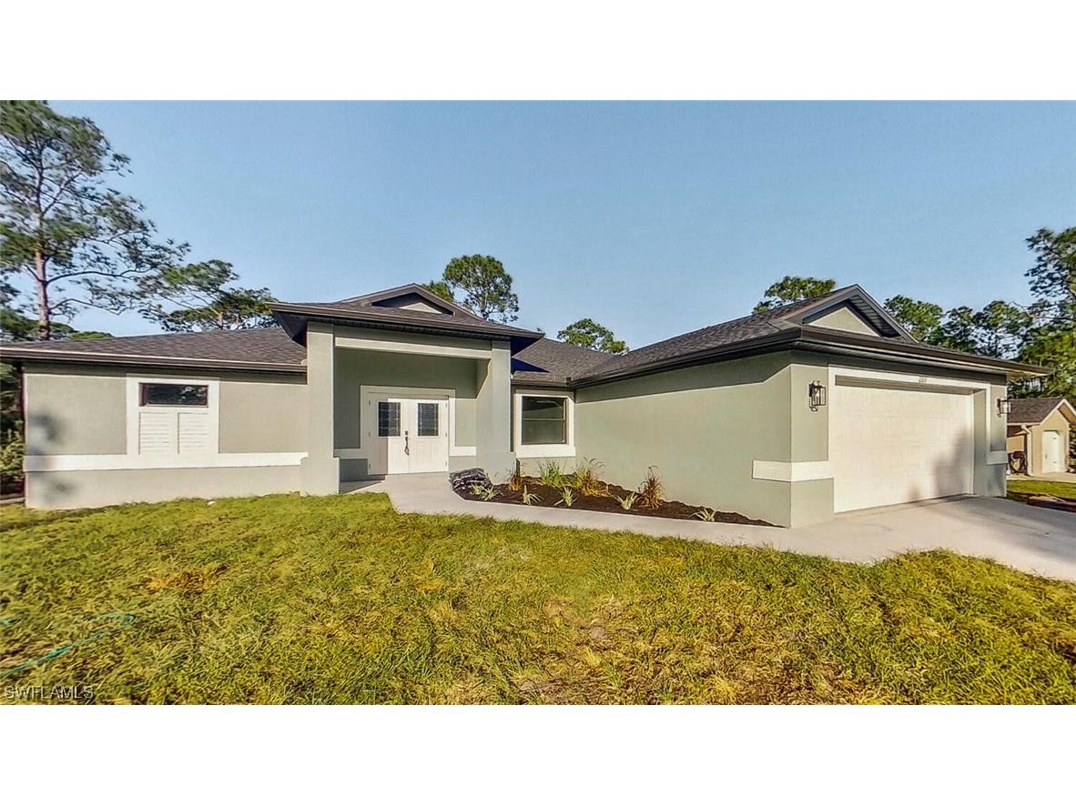 2211 Mcarthur Avenue Alva FL 33920 223091739 image1