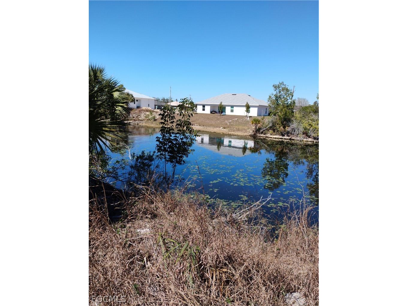 2211 NE 43rd Lane Cape Coral FL 33909 2026009954 image5