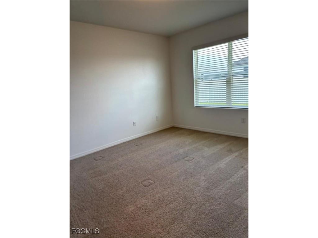 2211 NW 23rd Terrace Cape Coral FL 33993 2025019290 image10