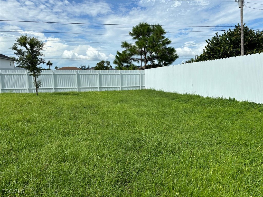 2211 NW 23rd Terrace Cape Coral FL 33993 2025019290 image14