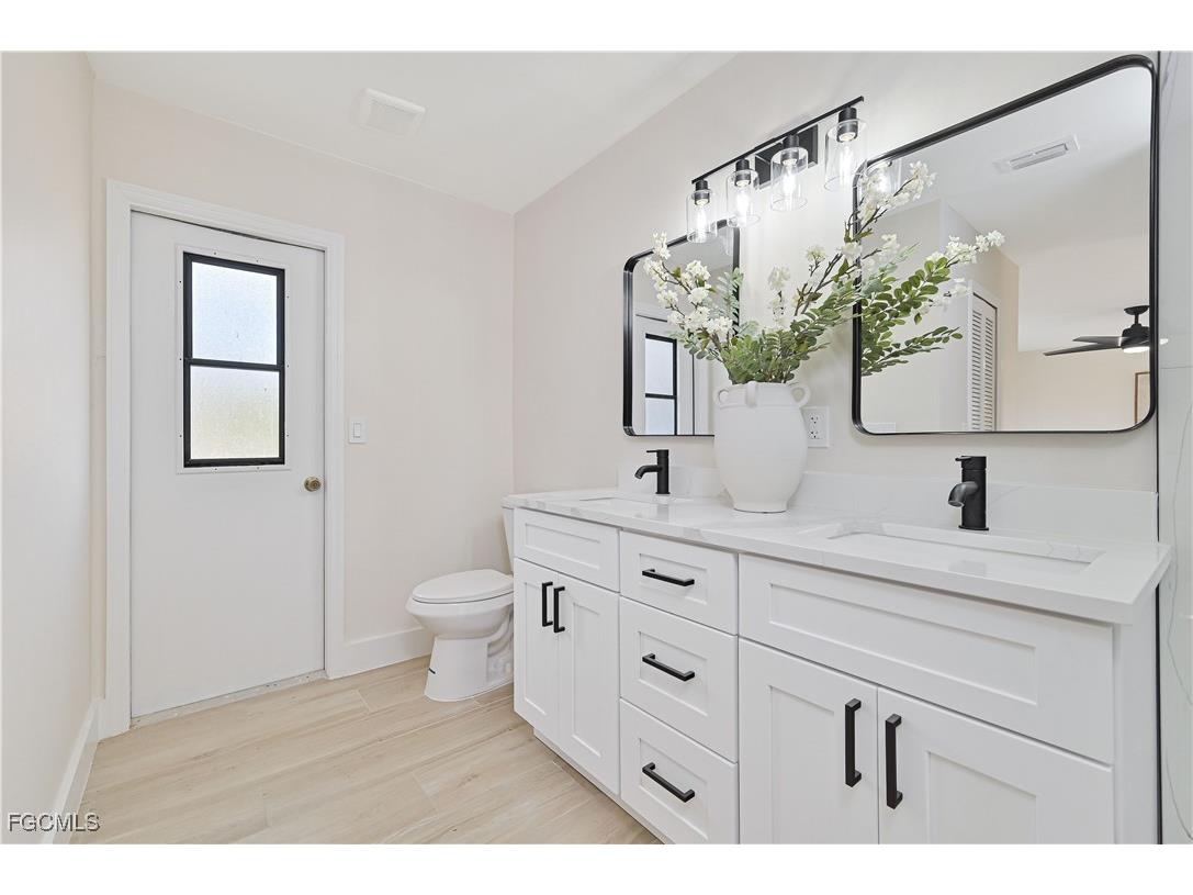 2211 SW 14th Avenue Cape Coral FL 33991 2025022954 image17