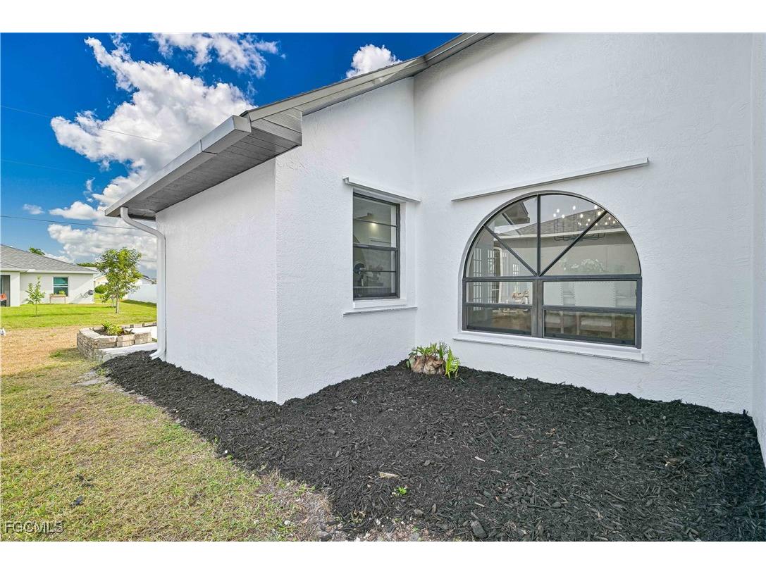 2211 SW 14th Avenue Cape Coral FL 33991 2025022954 image28