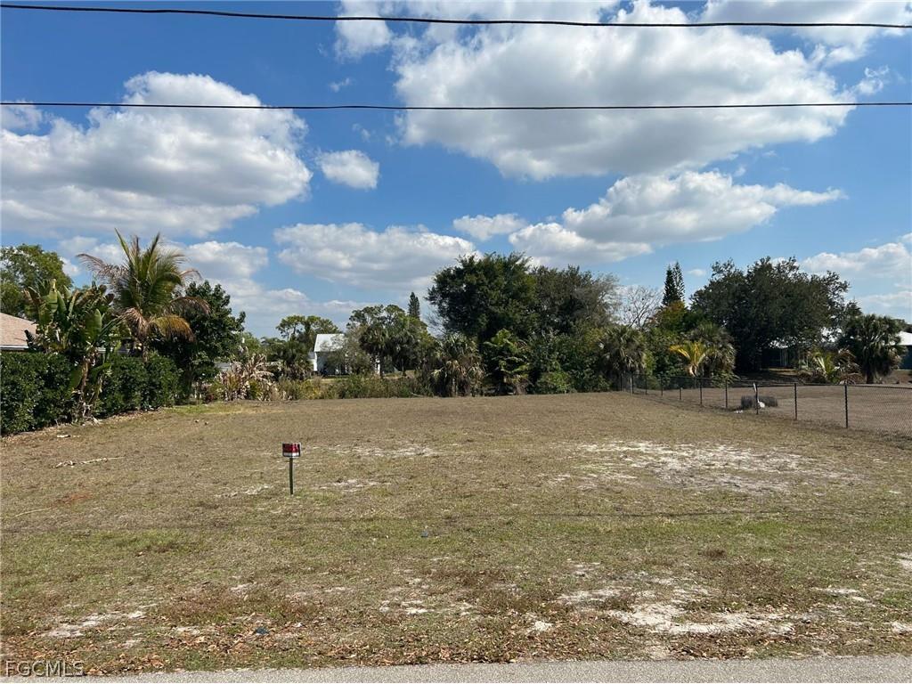 2211 Safe Harbour Court Alva FL 33920 2026008208 image4