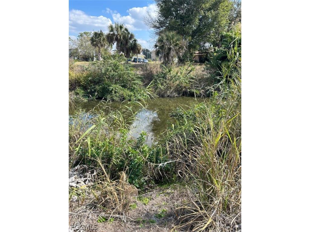 2211 Safe Harbour Court Alva FL 33920 2026008208 image6