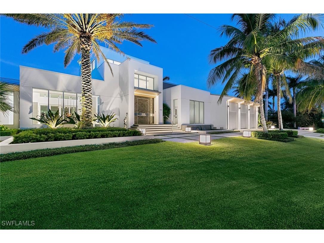 2211 South Winds Drive Naples FL 34102 225082497 image1