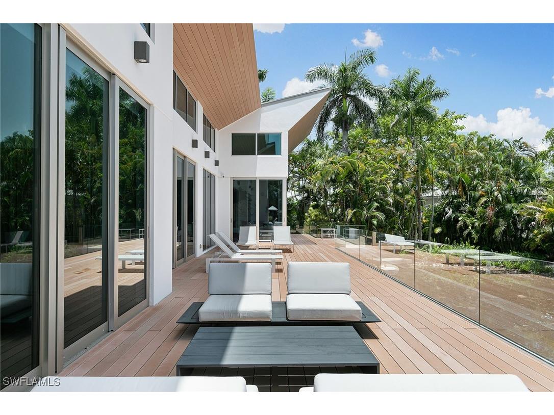 2211 South Winds Drive Naples FL 34102 225082497 image11