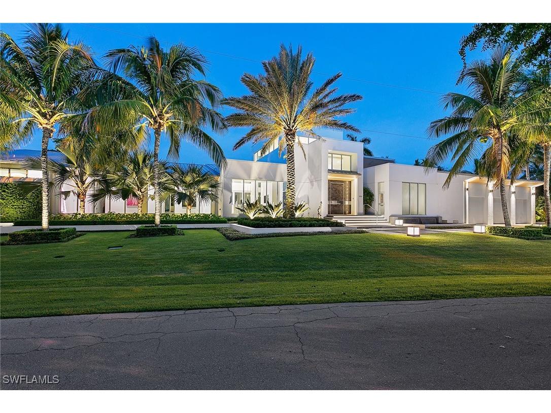 2211 South Winds Drive Naples FL 34102 225082497 image2