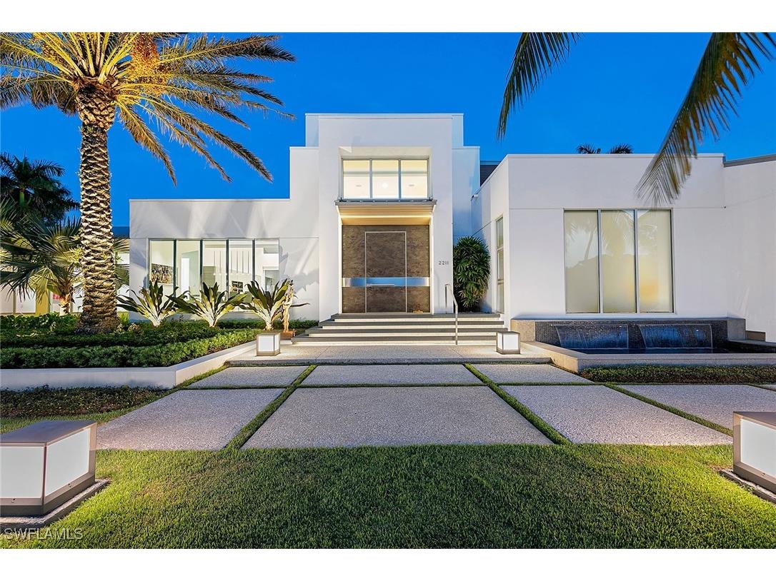 2211 South Winds Drive Naples FL 34102 225082497 image3