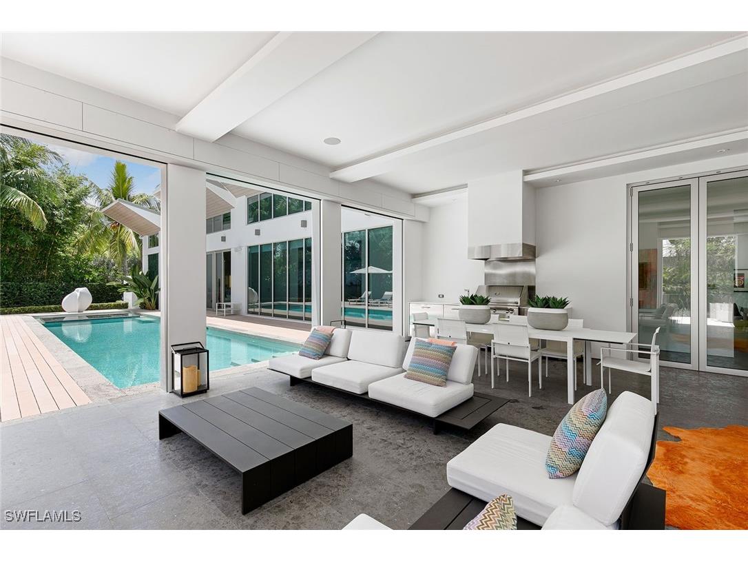 2211 South Winds Drive Naples FL 34102 225082497 image32