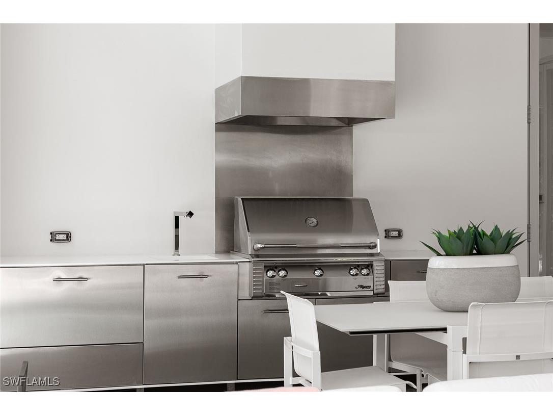 2211 South Winds Drive Naples FL 34102 225082497 image33