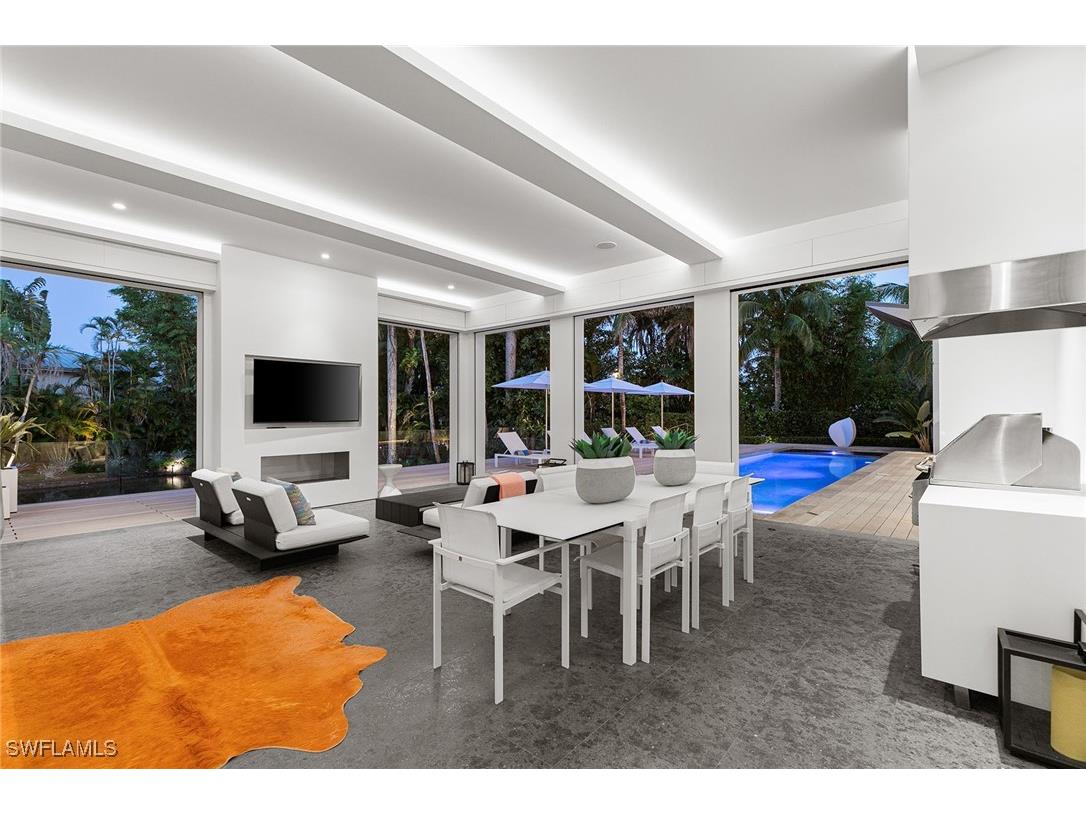 2211 South Winds Drive Naples FL 34102 225082497 image35