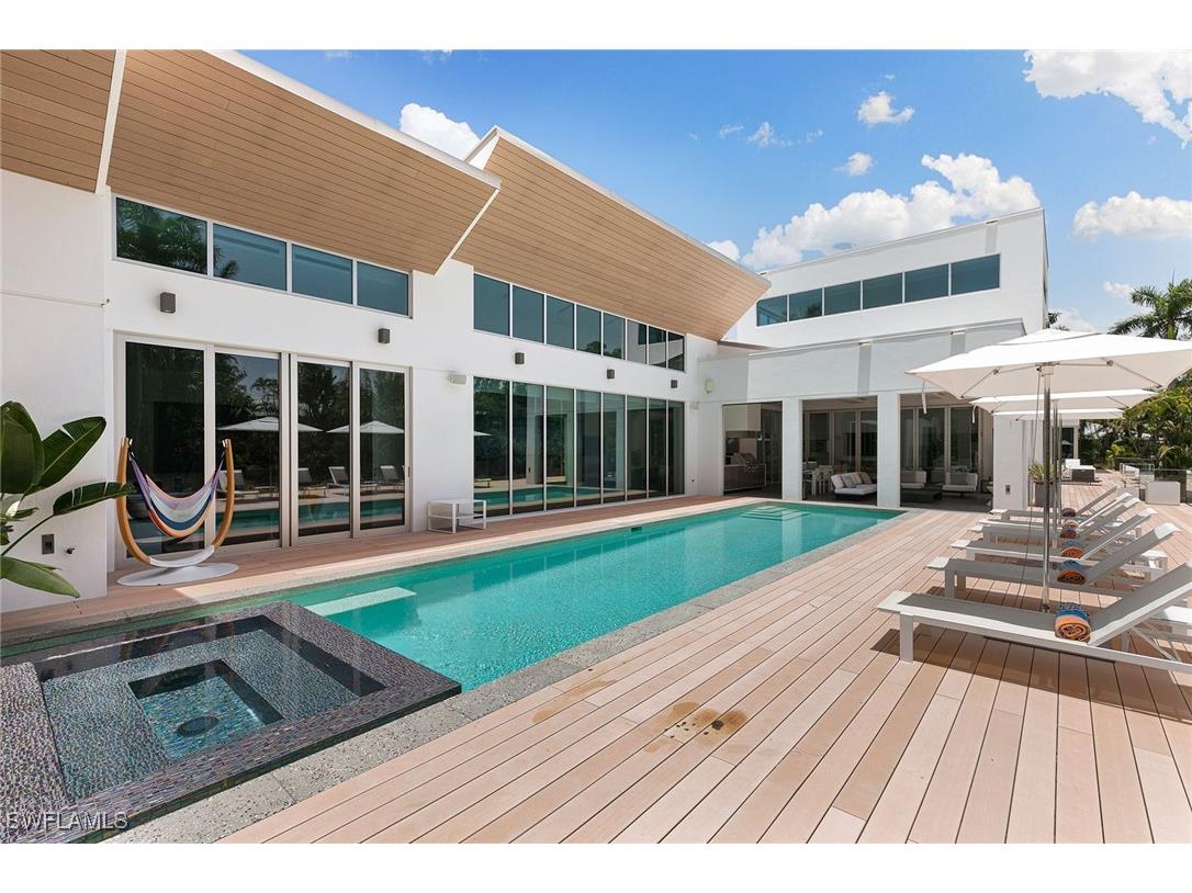 2211 South Winds Drive Naples FL 34102 225082497 image7