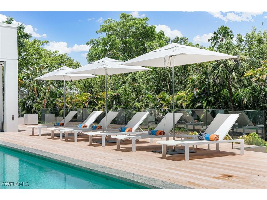 2211 South Winds Drive Naples FL 34102 225082497 image9