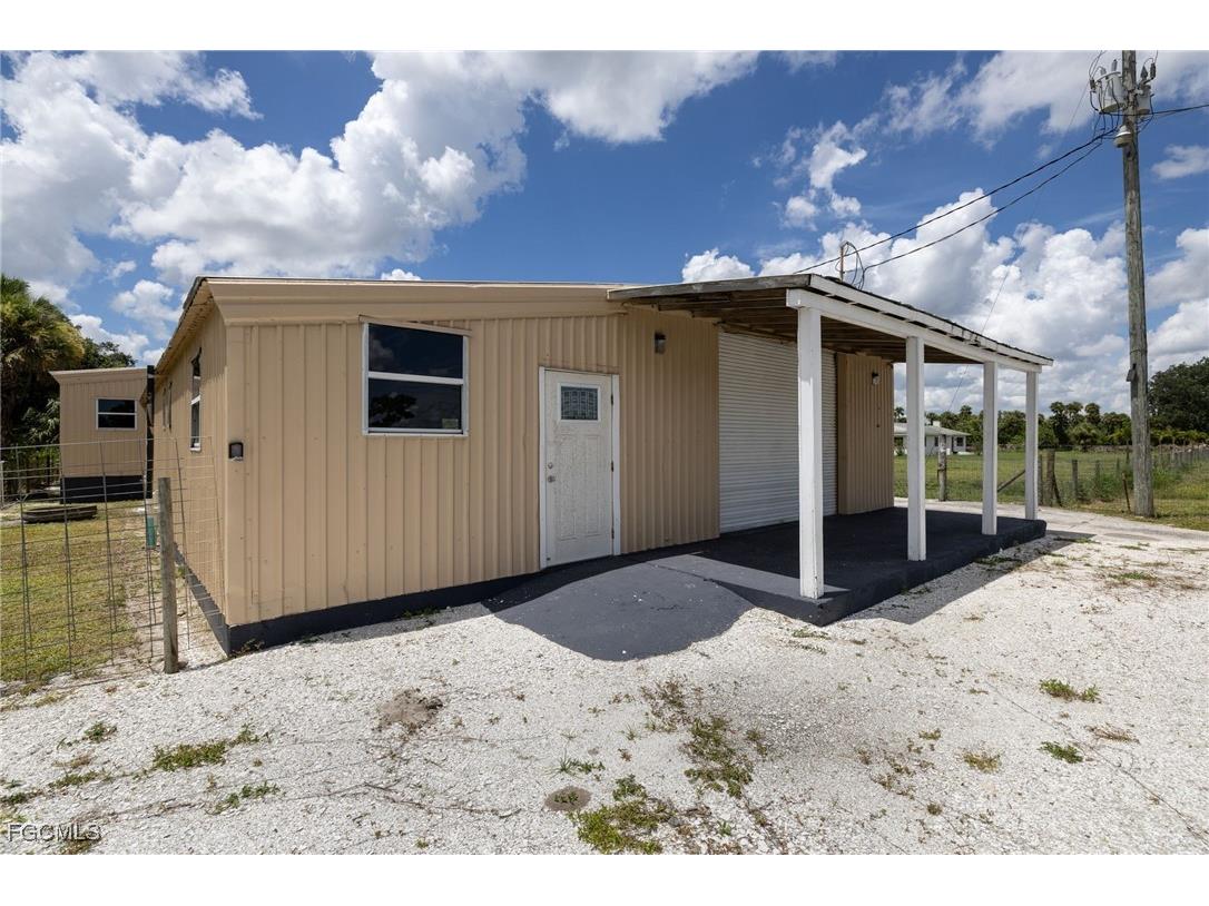 22110 Palm Beach Boulevard Alva FL 33920 2026006174 image8