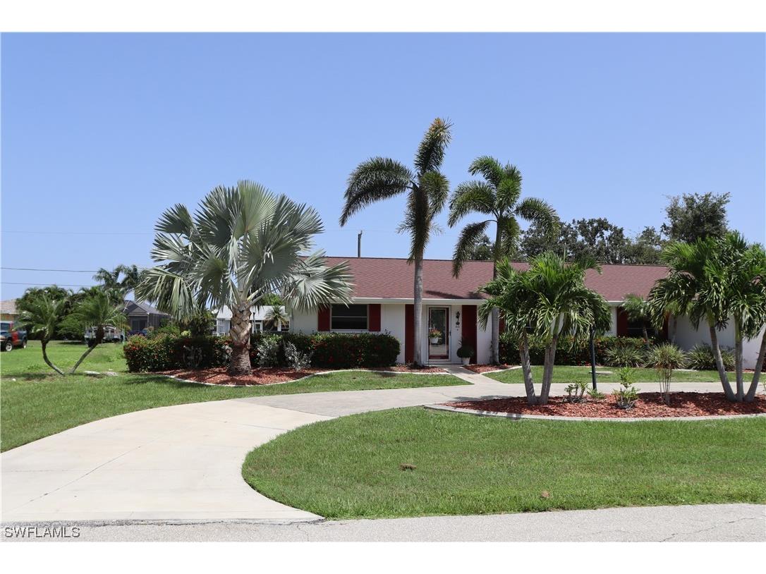 22112 Bronxville Avenue Port Charlotte FL 33952 223060681 image1