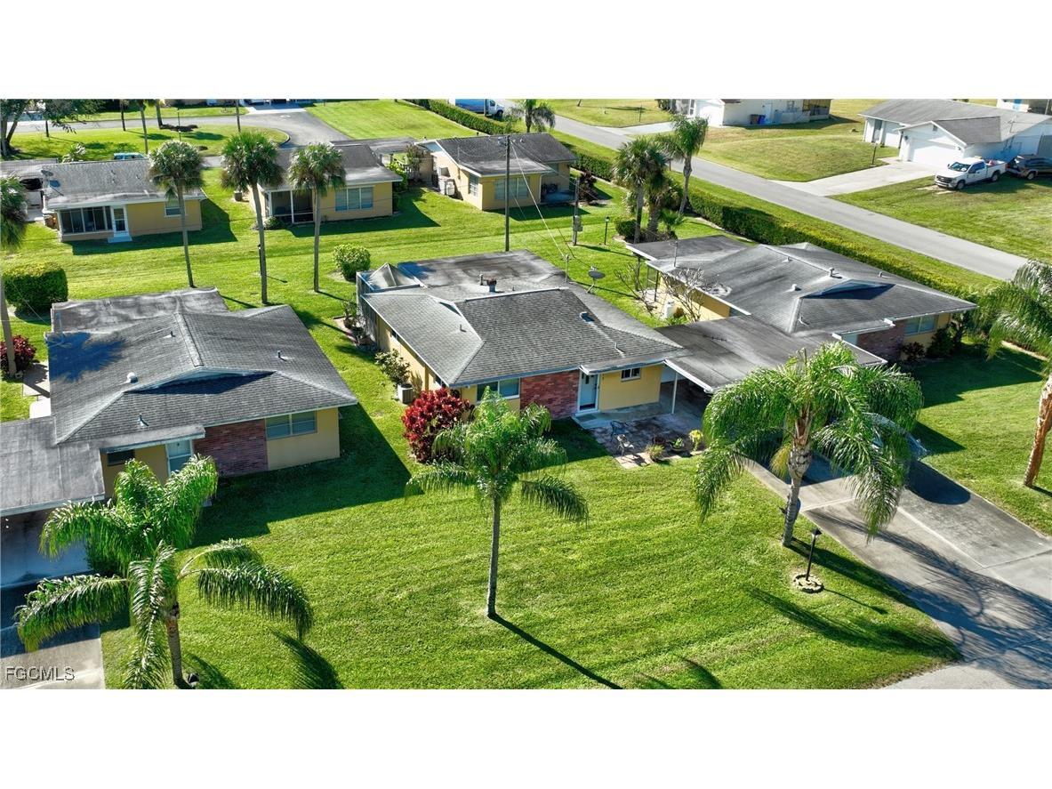 2212 E 6th Street Lehigh Acres FL 33936 2026000986 image2