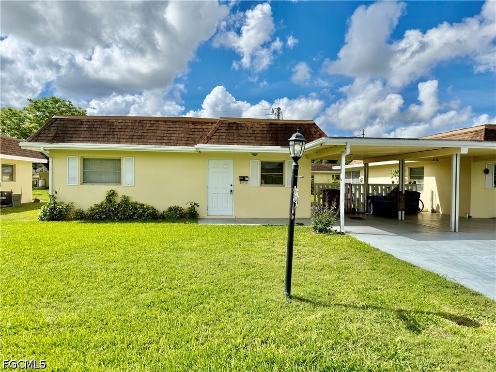 2212 Gardenia Way Lehigh Acres FL 33936 2026015978 image1